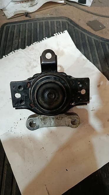 k 5: Подушка мотора Kia 2015 г., Б/у, Оригинал — 3