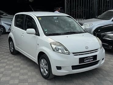 Daihatsu Sirion: 2009 г., 0.1 л, Механика, Бензин