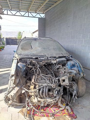 Скупка авто: Ford Focus II до рест универсал 2000 года выпуска синий цвет. Объем — 4