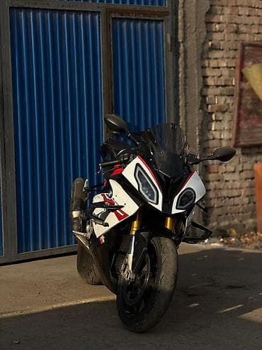 мото в кредит: Спортбайк BMW, 1000 куб. см, Бензин, Взрослый, Б/у — 3