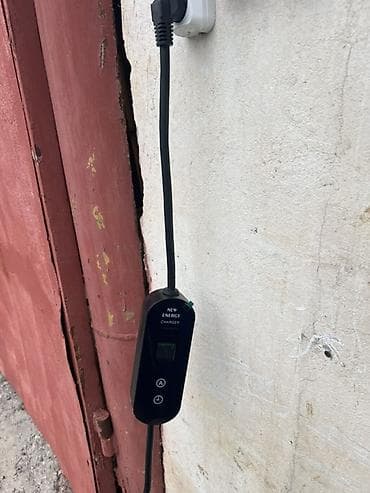 свечной ключ: Портативное зарядное устройство для электромобилей (EV Charger) - — 3