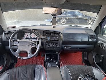 jeep compas: Volkswagen Golf: 1996 г., 1.6 л, Механика, Бензин — 6