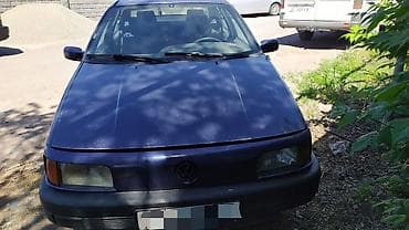 Volkswagen Passat: 1991 г., 1.8 л, Механика, Седан