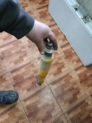 Автохимия: Nissan Patrol Амортизатор, Ниссан Патрол Амортизатор См.Фото — 3