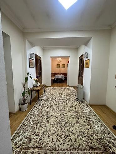 дом аламидинский рынок: 🏠Продается дом в районе Аламединского базара Немецкого стиля, высокий — 7