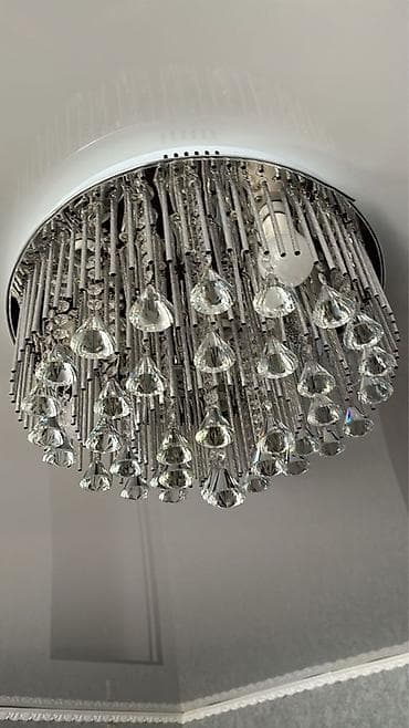 Потолочная люстра с кристаллами - Тип: накладная потолочная люстра -