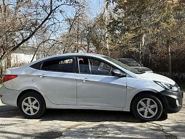 suzuki lets: Hyundai Accent: 2011 г., 1.4 л, Механика, Бензин, Седан — 4