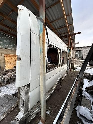 Автозапчасти: Боковые стенки кузова для микроавтобуса Mercedes-Benz Sprinter W906 — 2