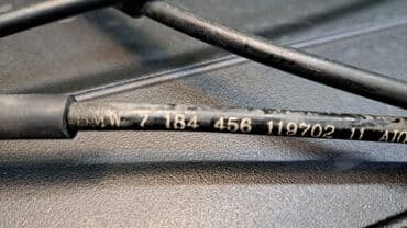 блок предохранителей: Трос капота Е70 7 184 456 Год 2007 В отличном состоянии, очень — 4