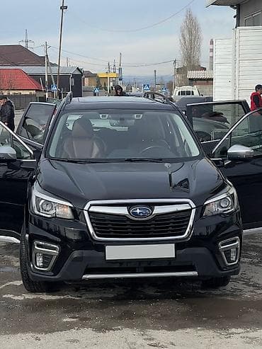 Subaru Forester: 2019 г., 2.5 л, Вариатор, Бензин, Внедорожник