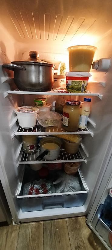 Холодильник Beko, Б/у, Двухкамерный, 53 * 160 * — 4