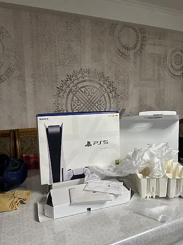 second son: Продаю Ps 5 в идеальном состоянии, полный комплект, коробка документы — 1