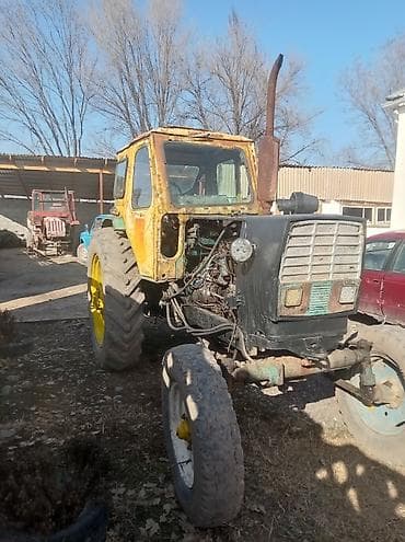 марк 2 капот: Трактор колесный, кабина с остеклением, задний привод с крупными — 2