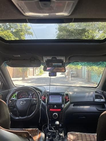 санен тиволи: Ssangyong Tivoli: 2018 г., 1.6 л, Автомат, Дизель, Кроссовер — 5