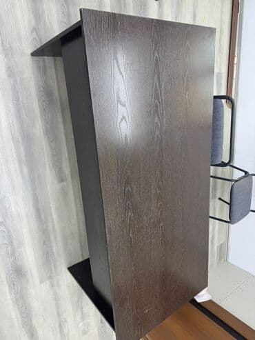 Шкафы: Письменный стол, Б/у — 1