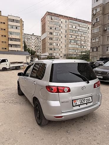 нексе: Mazda Demio: 2003 г., 1.3 л, Автомат, Бензин, Лифтбек — 4