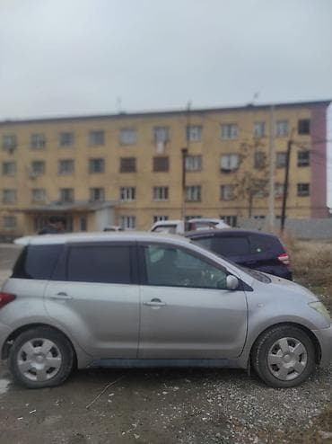 тойота приус с: Toyota Ist: 2002 г., 1.5 л, Автомат, Бензин, Хэтчбэк — 1