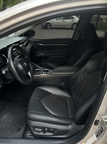 crown 2018: Toyota Camry: 2018 г., 2.5 л, Вариатор, Гибрид, Седан — 7
