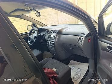 corolla: Toyota Avensis Verso: 2002 г., 2 л, Автомат, Бензин, Минивэн — 8