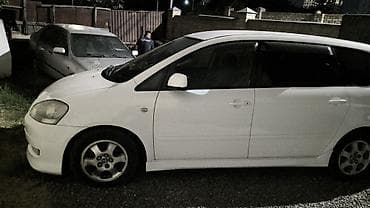2 8: Toyota Ipsum: 2002 г., 2.4 л, Автомат, Бензин, Минивэн — 10