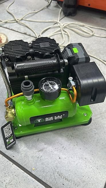 Портативный аккумуляторный компрессор (21V, Li-Ion) - Компактная