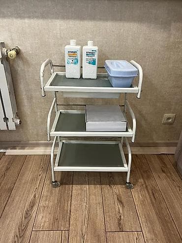 Косметологический комплект: тележка и табурет на колесах - Тележка