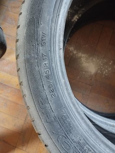 17: Шины 225 / 45 / R 17, Лето, Б/у, Комплект, Легковые, Michelin — 2