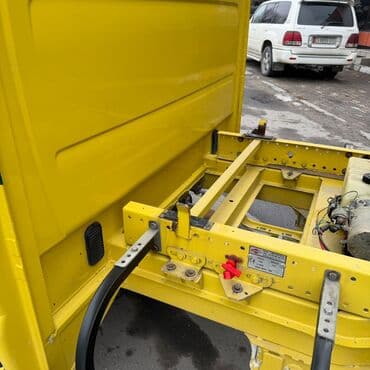 шины на фронтальный погрузчик: Грузовик, Mercedes-Benz, Дубль, Б/у — 9