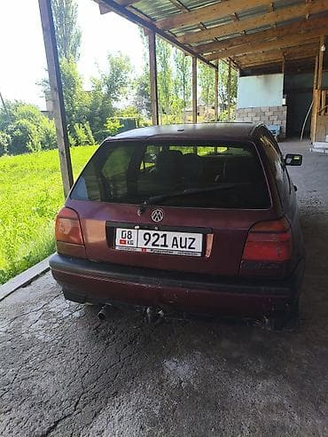 м111 2.0: Volkswagen Golf: 1992 г., 1.8 л, Механика, Хэтчбэк — 6