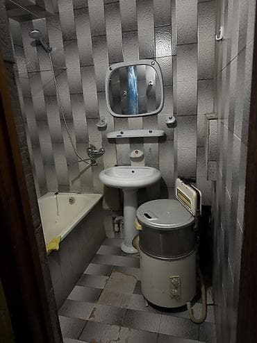 квартиры в городе: 2 комнаты, 80 м², Индивидуалка, 4 этаж, Старый ремонт — 2