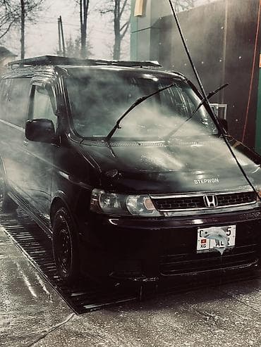 Honda Stepwgn: 2005 г., 2 л, Автомат, Газ, Минивэн