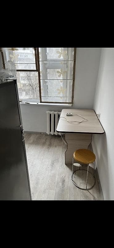 комната с подселением ошский рынок: 2 комнаты, 50 м², 104 серия, 4 этаж, Старый ремонт — 5