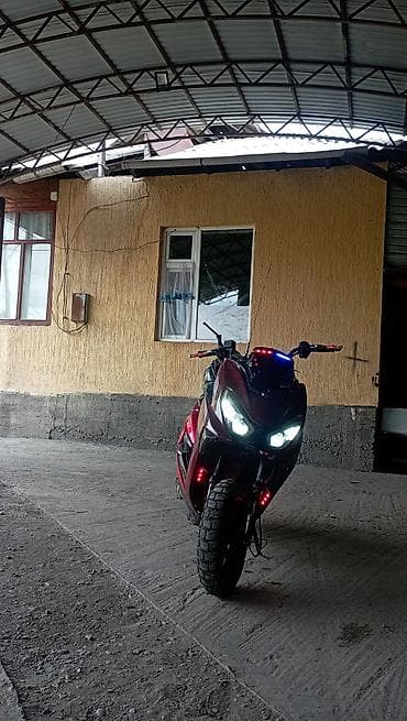 Транспорт: Тип скутера 180 куб. см, Бензин, Б/у — 6