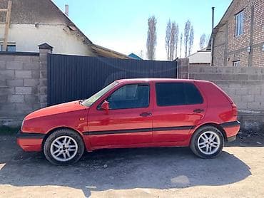 хедчбек: Volkswagen Golf: 1992 г., 1.8 л, Хэтчбэк — 1