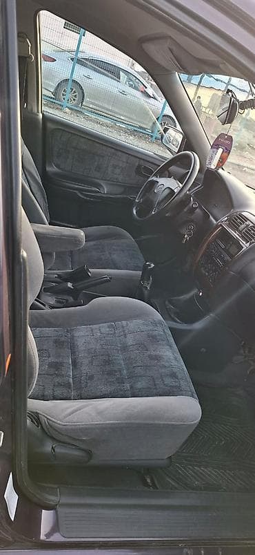 buick rainer: Mazda 626: 1999 г., 2 л, Механика, Бензин, Универсал — 4