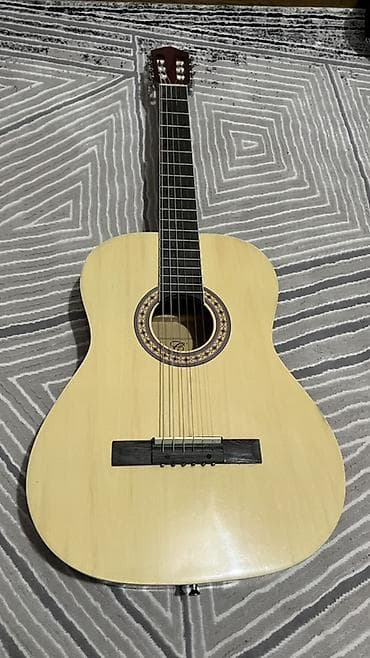 куплю гитару: Классическая акустическая гитара 4/4 - Тип: классическая — 7