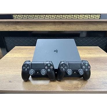 сони 4: Игровая консоль Sony PlayStation 4 Fat с двумя беспроводными — 1