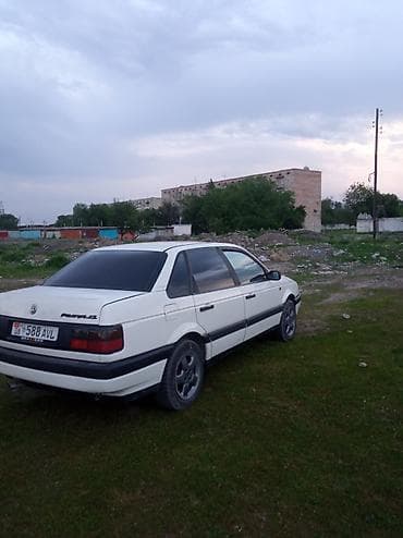 Volkswagen: Volkswagen Passat: 1989 г., 1.8 л, Механика, Бензин, Седан — 5