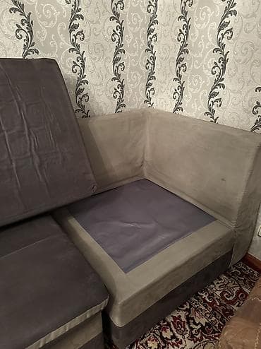 диван кымбат: Бурчу бар диван, Жастыктар менен — 3
