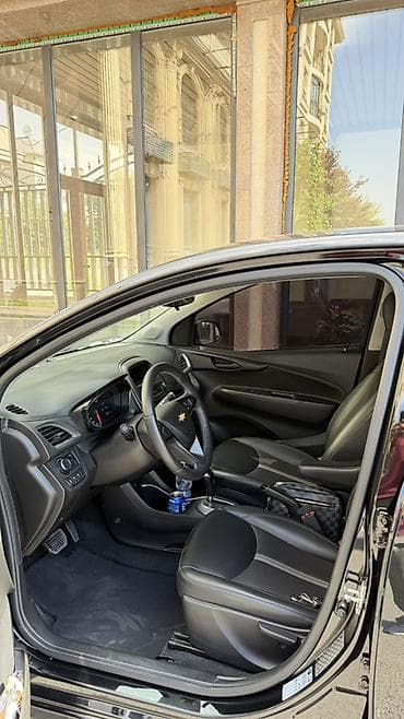 спри: Chevrolet Spark: 2019 г., 1 л, Автомат, Бензин, Хэтчбэк — 9