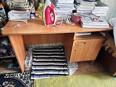 мебельный лист: Компьютерный стол, С полками — 1