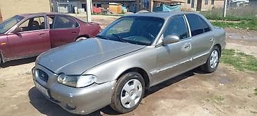 corolla 2016: Hyundai Sonata: 1997 г., Седан — 4