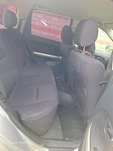 Унаа сатуу: Toyota Ist: 2003 г., Хетчбек — 6