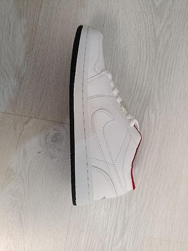 обувь puma: Кроссовки низкие белые с логотипом Jumpman - Модель: низкие кроссовки — 3