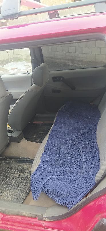 n max: Volkswagen Passat: 1989 г., Универсал — 4