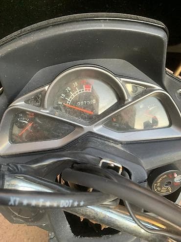 донголок 14 с: Макси-скутер 150 куб. см, Бензин, В рассрочку — 5