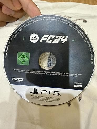 eafc 24: EA Sports FC 24 — футбольный симулятор для PlayStation. Б/У — 3