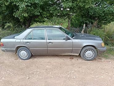 Mercedes-Benz W124: 1990 г., 0.2 - engine capacity л, Кол менен иштөөчү, Бензин