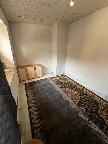 сдаю рабочий городок: Комната с печным отоплением и отдельным входом. Описание: - Две — 5