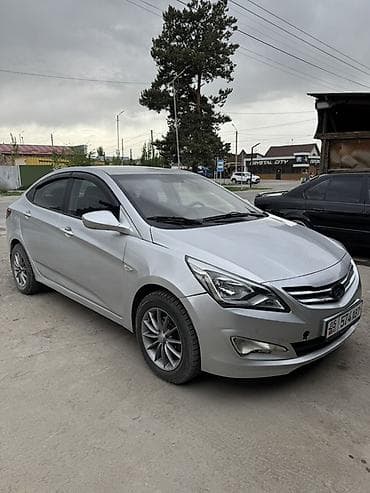 Hyundai Solaris: 2014 г., 1.4 л, Механика, Бензин, Седан